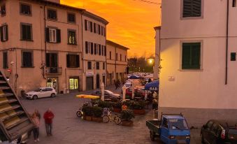 Ororosa Lucca City Center Apartment