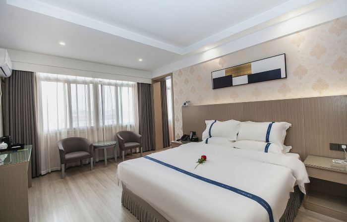 Rezen Boutique Hotel