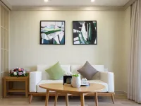 The Q Hotel & Suite Vientiane - Pet Friendly