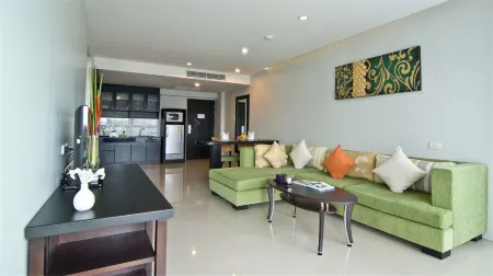 布吉芭東巴爾米拉度假酒店