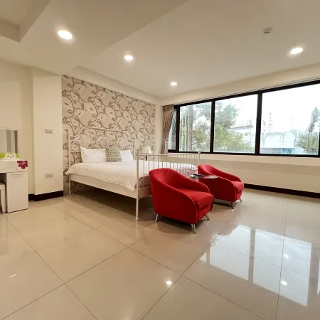 Charming Hostel Отели рядом с достопримечательностью «Парк Бейбин»