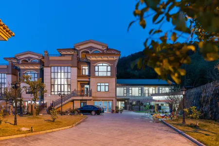 yuyao mengyuanju Guesthouse Отели рядом с достопримечательностью «Siming Lake»