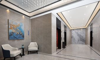 Kangaroo Hotel (Changsha Yanghu Wetland Park South Gate)