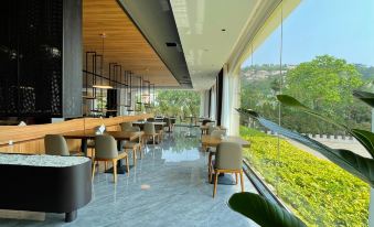 Jinling Shenzhou Hotel