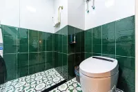 瓶子小屋江景主題民宿（解放碑洪崖洞店）