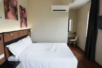 Monaco Hotel