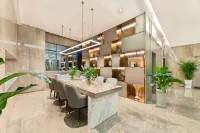 Lavande Hotel Golden Sand Bay of Zhenjiang - 3 ดาว