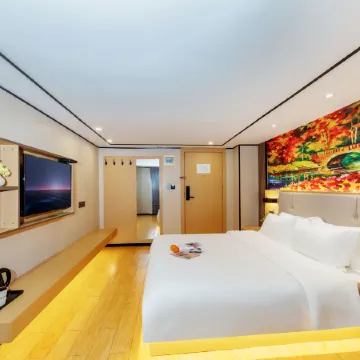 Yimi Apartment (Guangzhou 13 Hangyi De Road Subway Station)