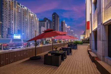 Orange Hotel (Dalian Development Zone Ansheng Square Branch) Отели рядом с достопримечательностью «Dalian Minzu University»