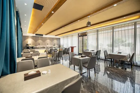 Yuebo Hotel Longmen High speed Railway Station Sports Center Store Отели рядом с достопримечательностью «Luoyang New District Gymnasium»