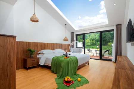 Laojunshan Qimeng Junlan Pavilion (Zhongling Cableway Shop) Отели рядом с достопримечательностью «Jinding Taoist Temples»