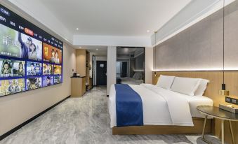 Fuzhou Modern Crown Hotel (Cangshan Wanda Branch)