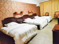Mandu Hotel