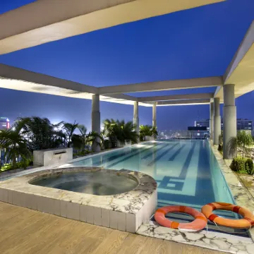 FARS Hotel & Resorts Hotels near Ahsan Manzil Museum