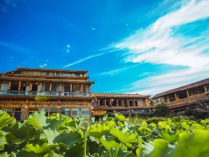 Puzhehei Riverside Inn