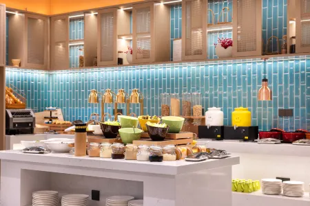 Home2 Suites by Hilton Chengdu High-tech Zone Exhibition Отели рядом с достопримечательностью «Singapore-Sichuan Hi-Tech Innovation Park»