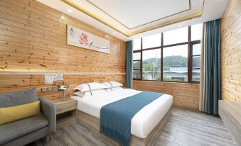 Lushan Pinxu Qingju Boutique Hotel (Former Residence Scenic Area)