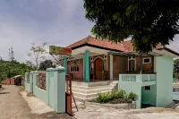 Villa Sari Intan Ciater RedPartner