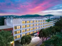Atour Hotel Jinan Shungeng Exhibition Center Liulishan South Road Hôtels à proximité de : Houlong Commercial Street