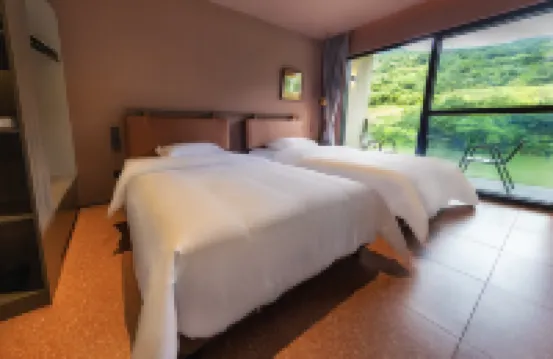 Qingyuan Lianzhou Longtan Holiday Homestay