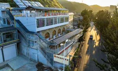 Yan'an Dawu Xiaozhan Deshenglou Cave Hotel