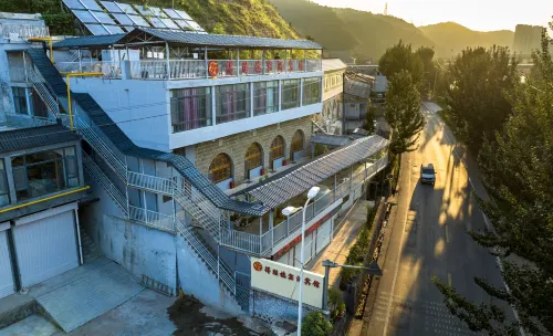 Yan'an Dawu Xiaozhan Deshenglou Cave Hotel