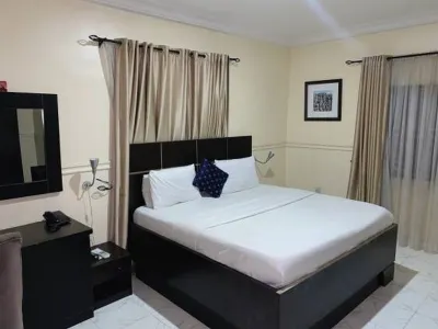 Bjorne Suites