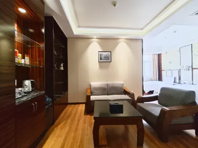Golden Roman Hotel Yunxi District Hotels near Yunxi Station