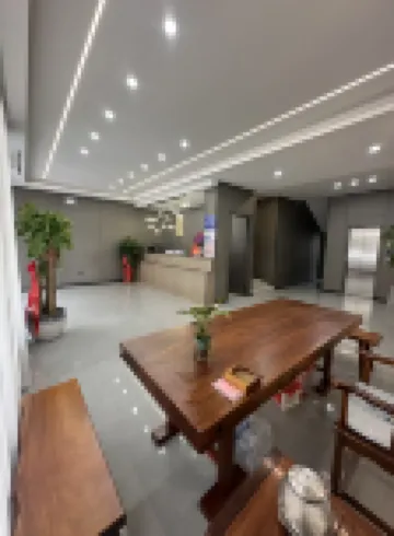 Changxing Red Leaf Room
