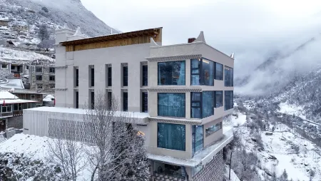 Siguniangshan Xingshan Yueying B&B