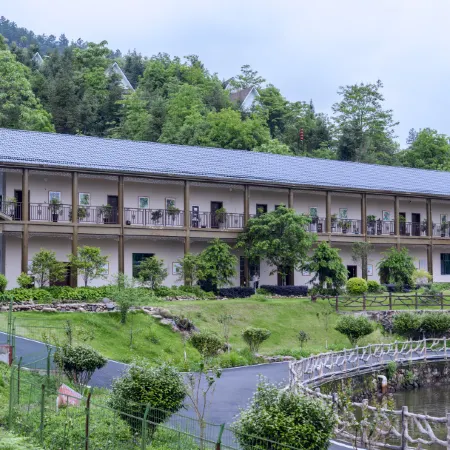 Wan'an Red Cedar Wellness Valley Homestay