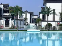 Qingyuan Jihua Park Lake Butterfly Bay Hot Spring Hotel (Official) - Beach