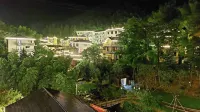 Quzhou Zuishan Wild Homestay - غرفة مطلة على الجبل