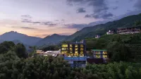 Cloud End Tingyue Vacation Villa - غرفة مطلة على الجبل