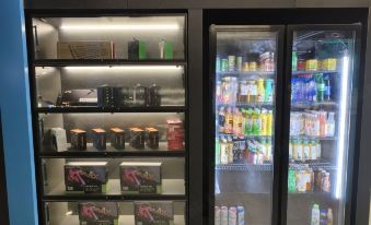 WanYoo Esports Hotel (Shenzhen North Railway Station Longhua Subway Station)
