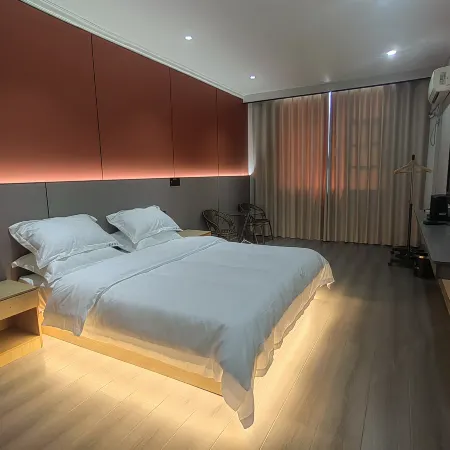 Guangshan Yijiaqin Homestay (Guangshan Bus Station)