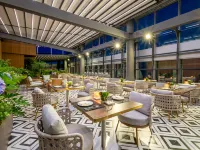 Hilton Garden Inn Kunming Railway Station Hotels near Guandu
