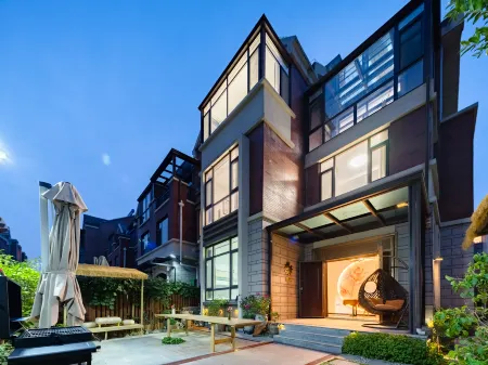 Floral Hotel·Contentment Dawn Courtyard Hotel Отели в г. Тайань