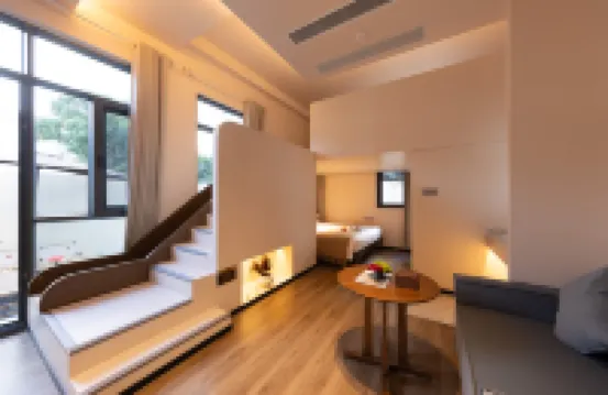 Meng ru Jiang nan Lu Shang yin VanillaEscapeRetreat Holiday Meishu (Lushan Xihai Branch)