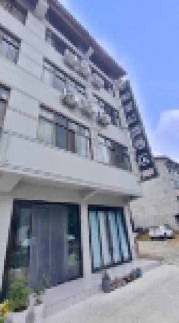 Qingmuchuan Dry Boat House Fashion Hotel