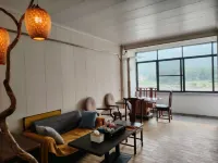 Qinglian Town River View Homestay