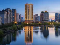 Qianna Hotel Glorious (Anyang East High-speed Railway Station Wanda Plaza Branch)