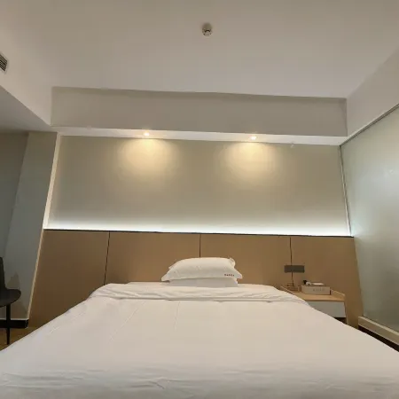 Yuecheng Hotel