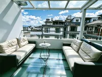 Seek · Ancient Ward Boutique Designer Inn - Layanan Antar-Jemput