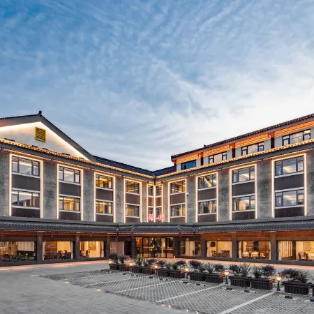 JADE GARDEN HOTEL