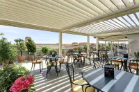 Marcella Royal Hotel - Rooftop Garden - breakfast