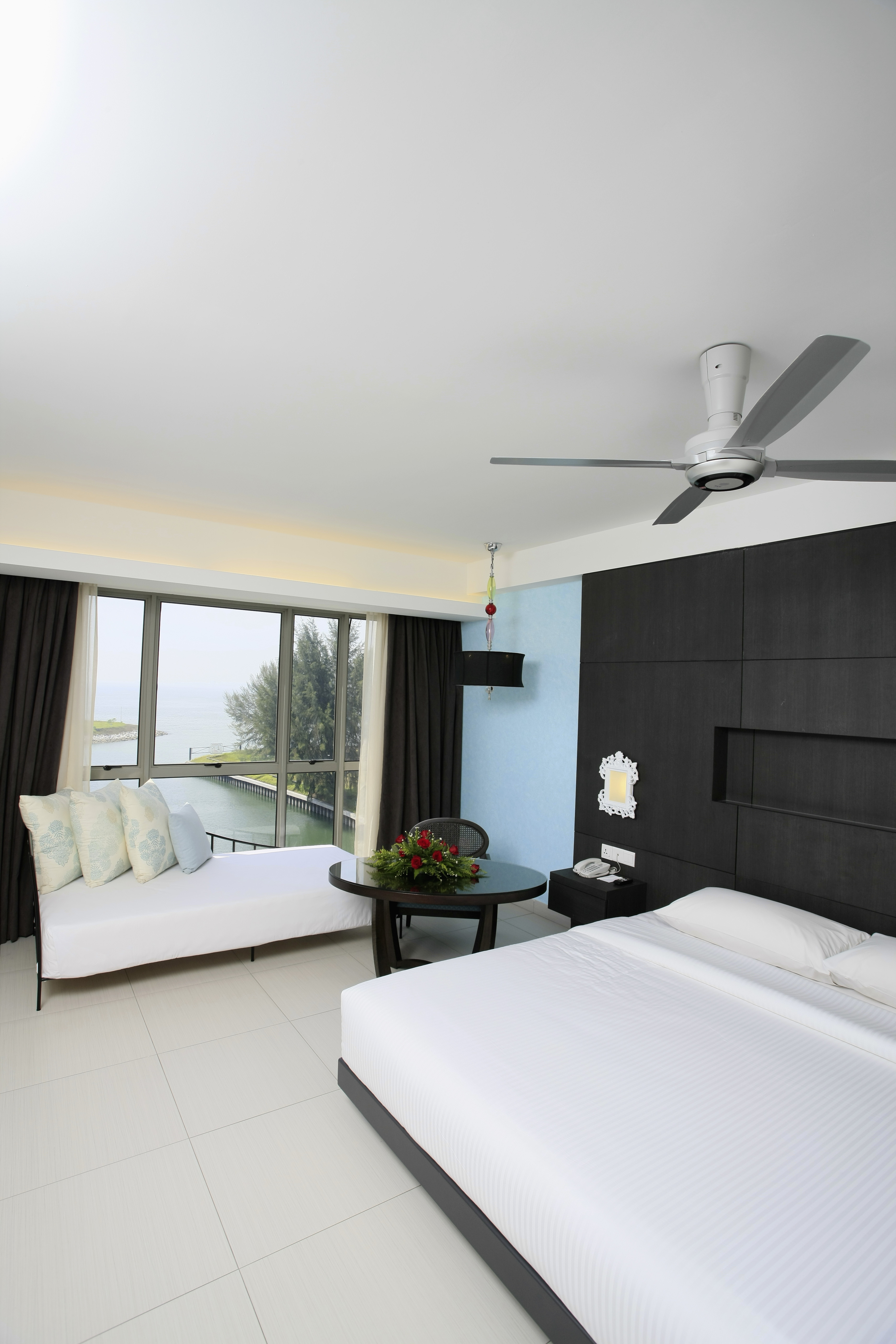 Avillion Admiral Cove Rooms Photos