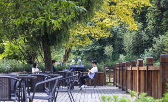 Bamboo Garden in Molin