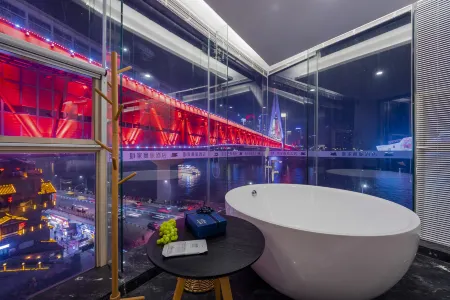 Homeinn Selected Hotel (Chongqing Jiefangbei Area Hong Ya Dong Pedestrian Street)
