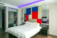 Clarity Hotel (Yishui Bus Terminal) Các khách sạn ở Nghi Thủy